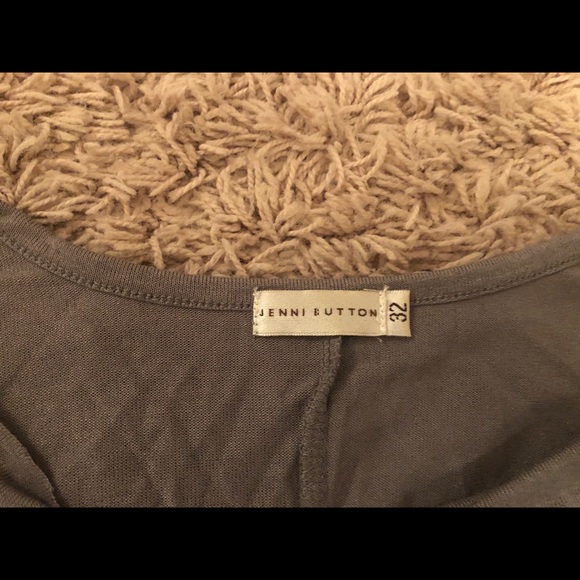 Jenni button top - Picture 2 of 3